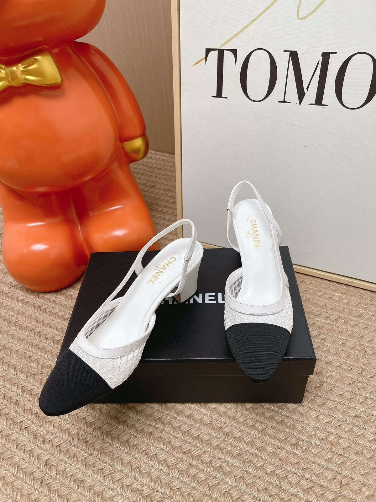 CC Slingback Pumps White Black Mesh Fabric 854589