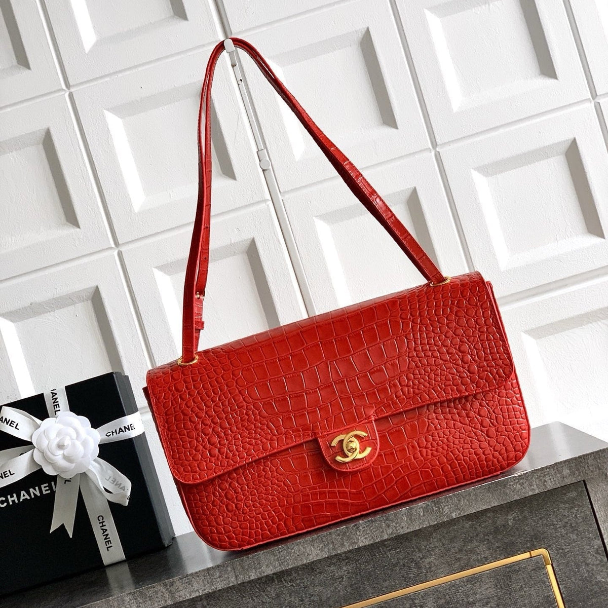 CC Croc Embossed Flap Bag 32cm Red Imported Leather 157999