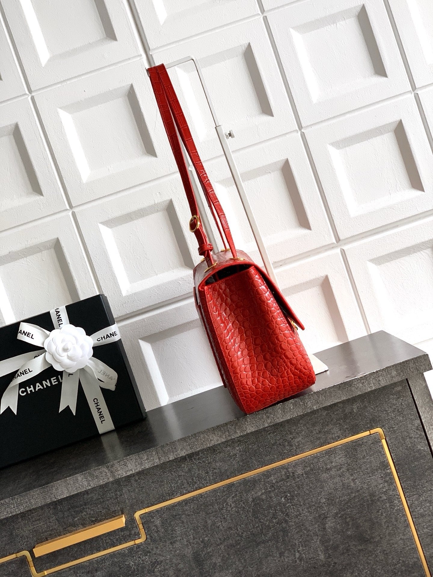CC Croc Embossed Flap Bag 32cm Red Imported Leather 157999