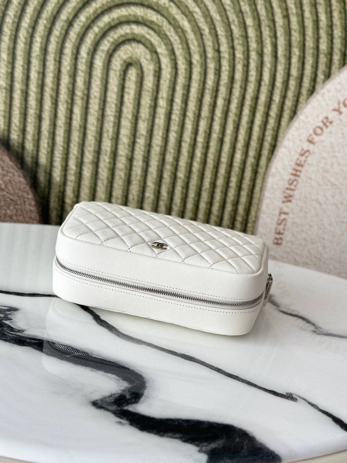 CC Classic Pouch CC Logo Diamond Quilted White Caviar Calfskin