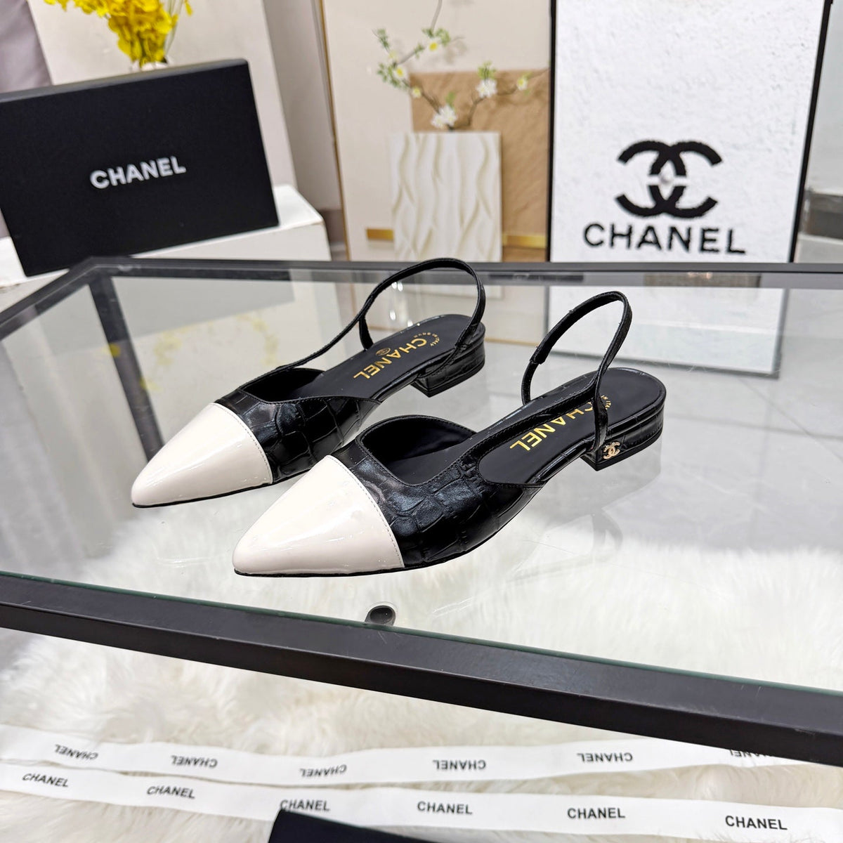 CC Crocodile-Embossed Slingback Flats Black Cowhide Leather 873863