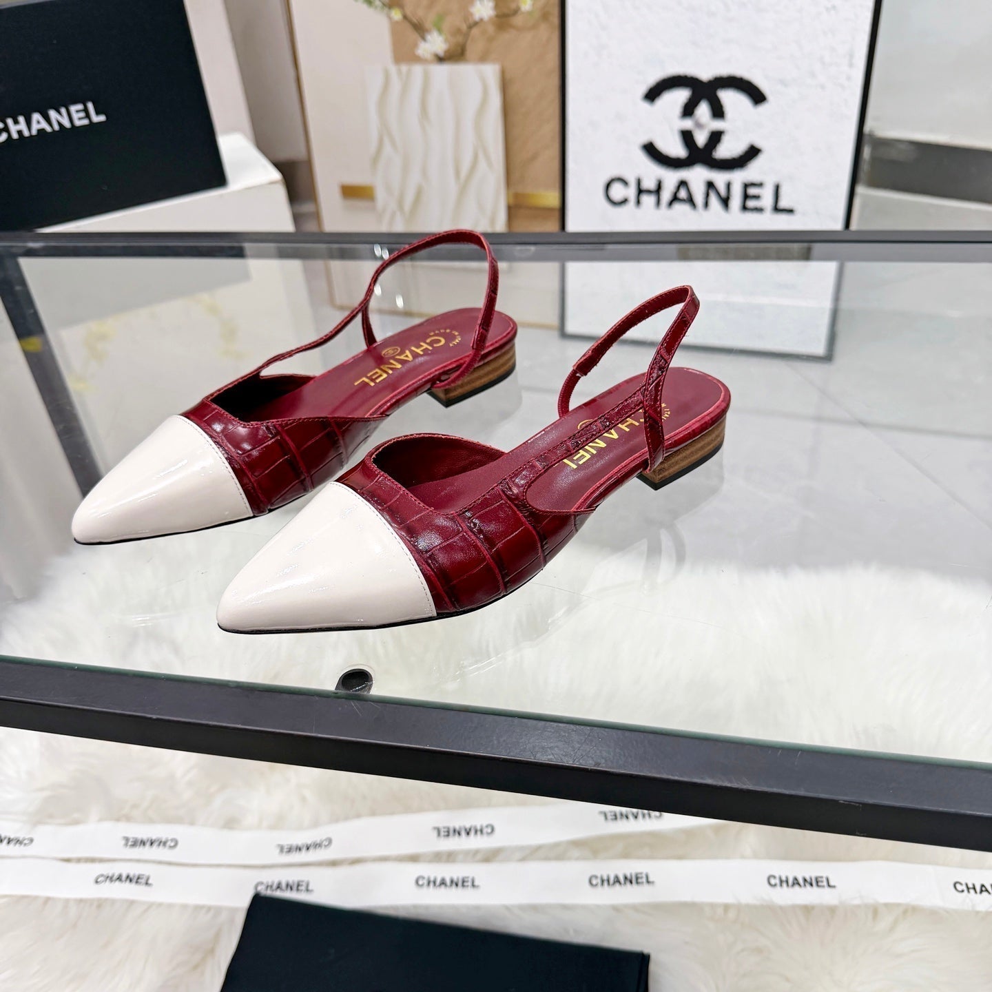 CC Crocodile-Embossed Slingback Flats Burgundy Cowhide Leather 873864