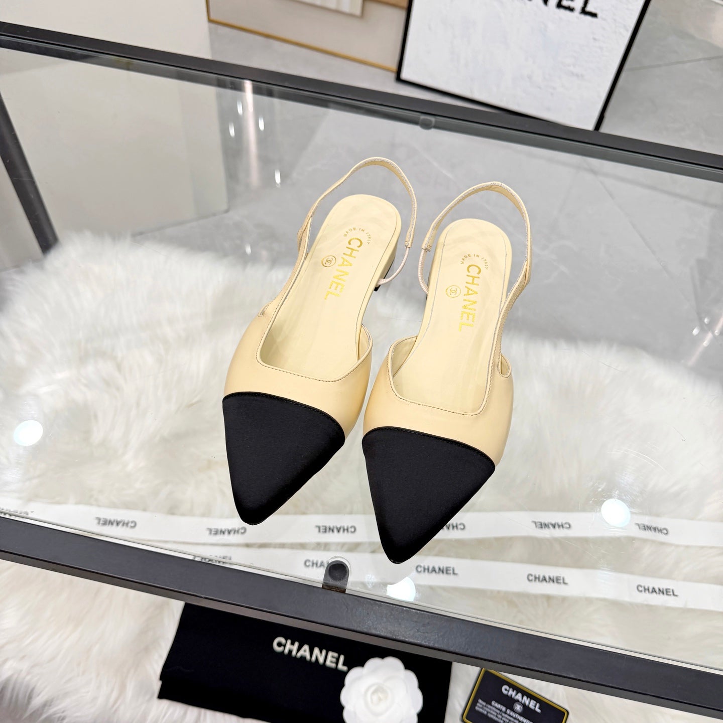 CC Slingback Flats Beige Cowhide Leather 873860