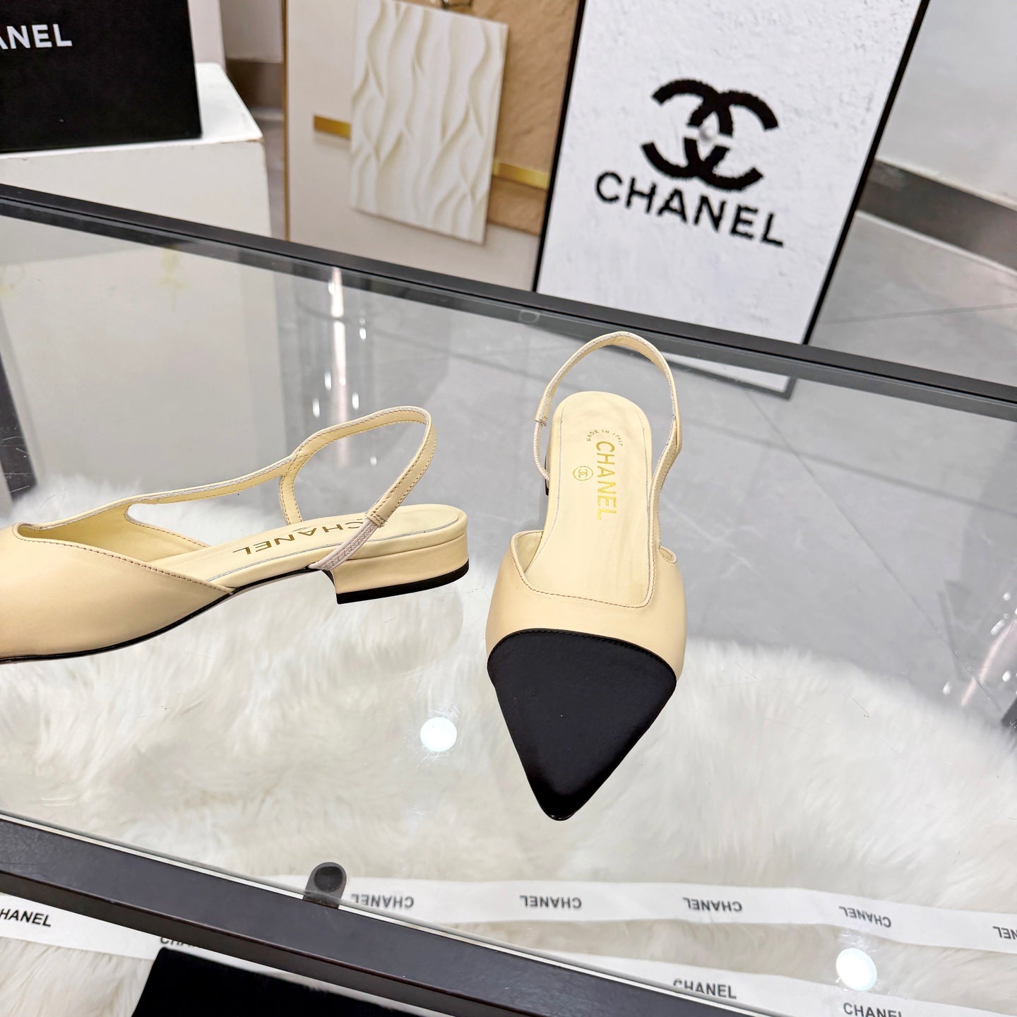 CC Slingback Flats Beige Cowhide Leather 873860