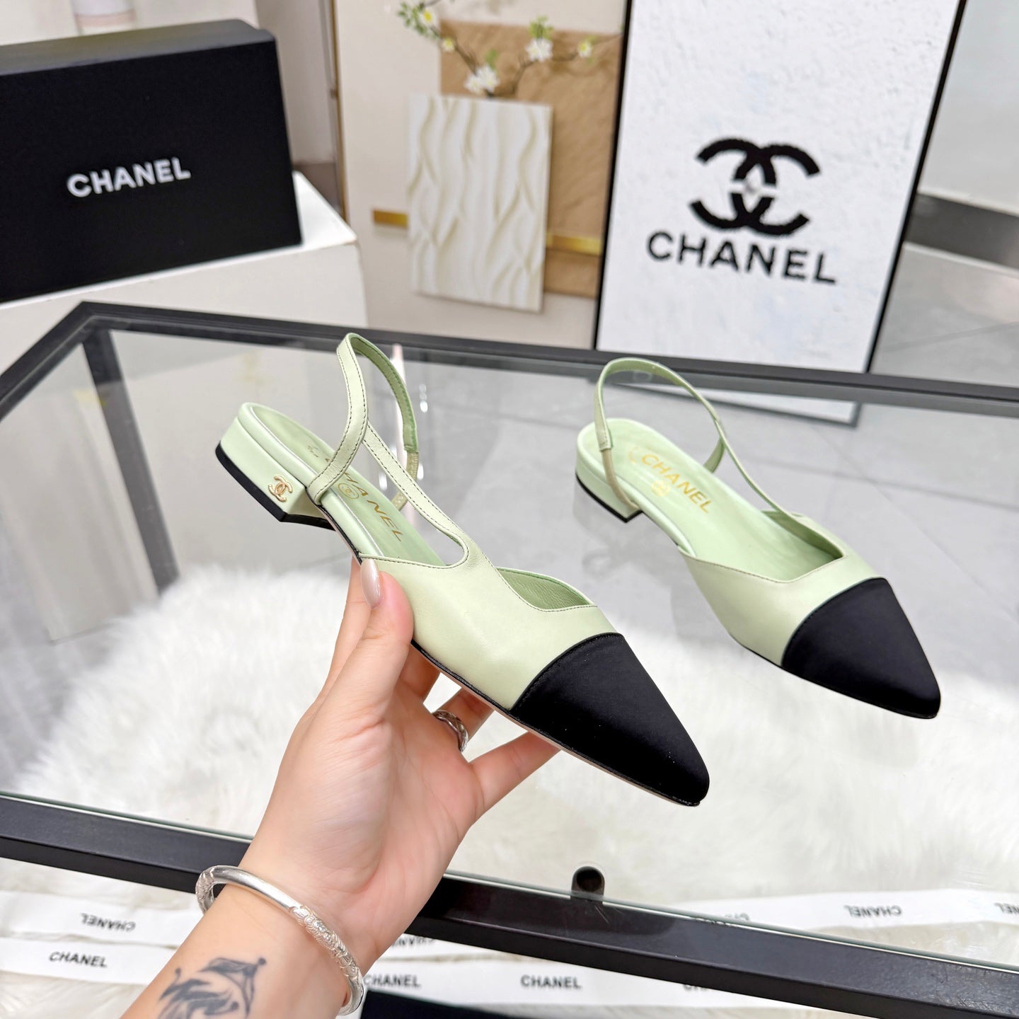 CC Slingback Flats Lime Green Cowhide Leather 873859