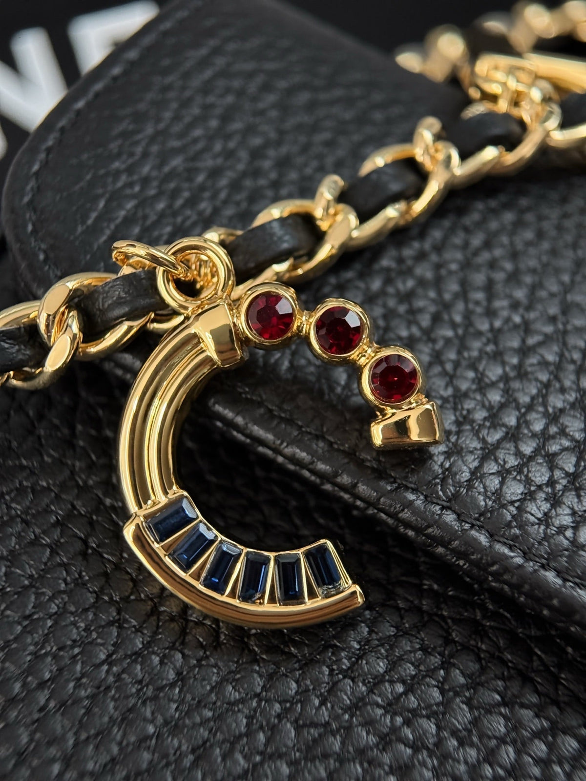 CC 26s Métiers d'Art Small Flap Bag 22 Black Grained Leather & Enamel Charms