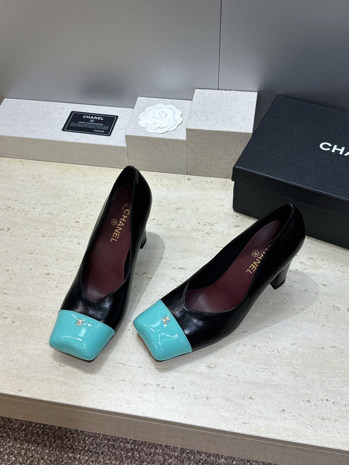 CC Square Toe Block Heel Pumps 90mm Black Teal Patent Leather 896863