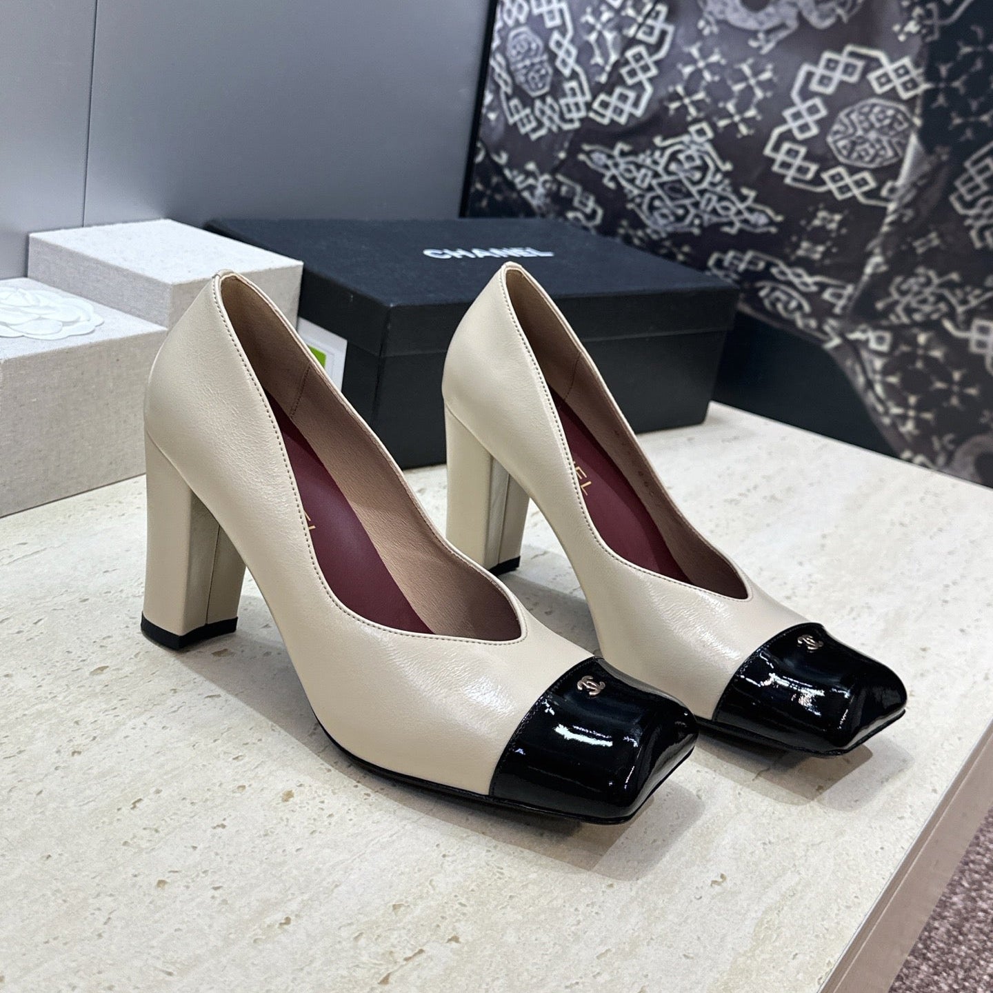CC Square Toe Block Heel Pumps 90mm Beige Black Patent Leather 896861