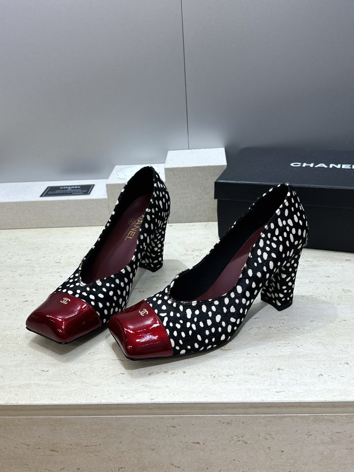 CC Cap Toe Pumps 90mm Leopard Black Burgundy Pony Hair & Patent Leather 896859