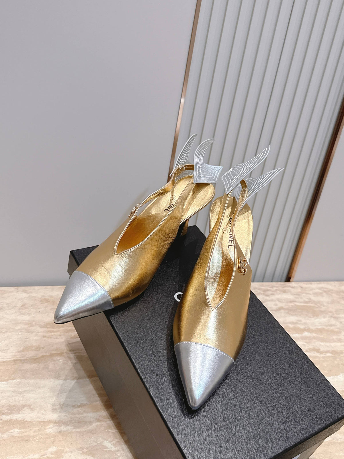 CC Métiers d’art 2026 Slingbacks 9.5cm Gold Metallic Lambskin 898983