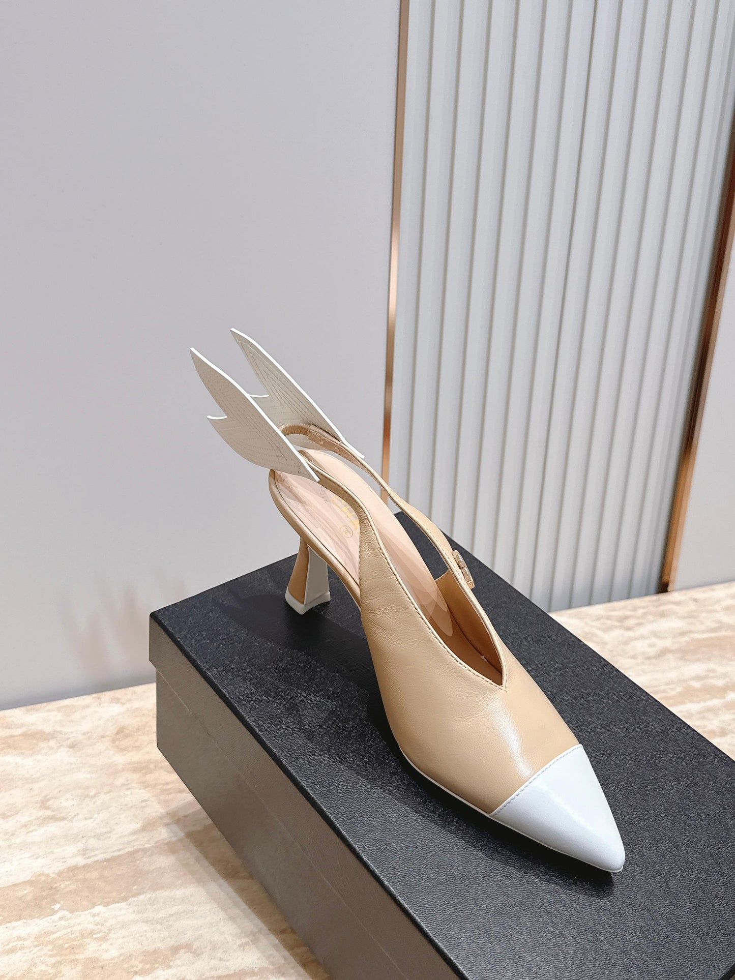 CC Métiers d’art 2026 Slingbacks 9.5cm Beige Lambskin 898980