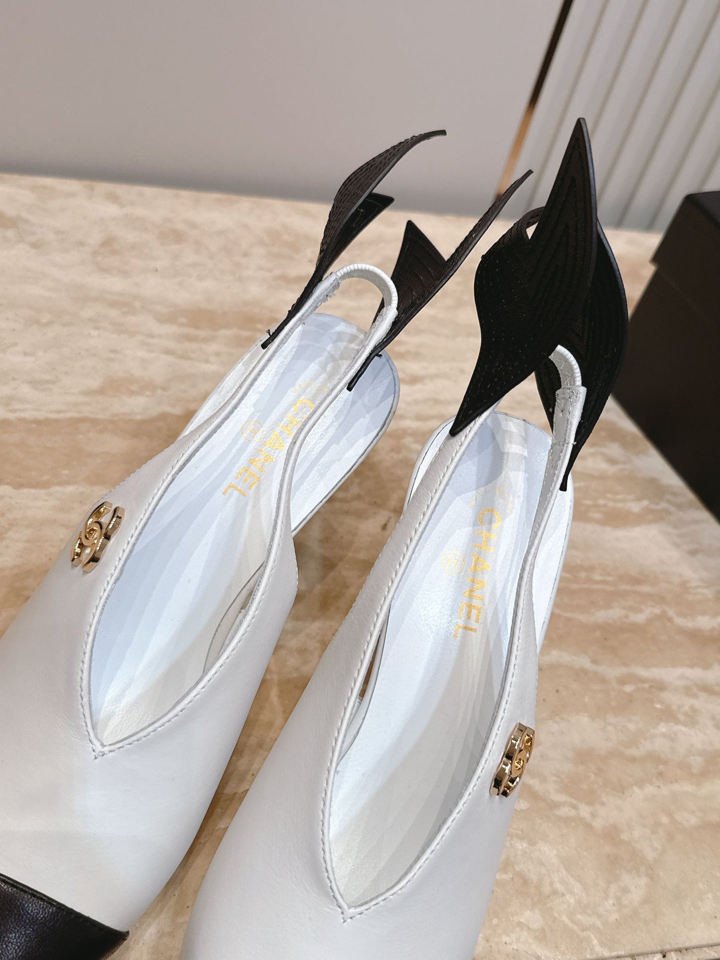 CC Métiers d’art 2026 Slingbacks 9.5cm White Lambskin 898979