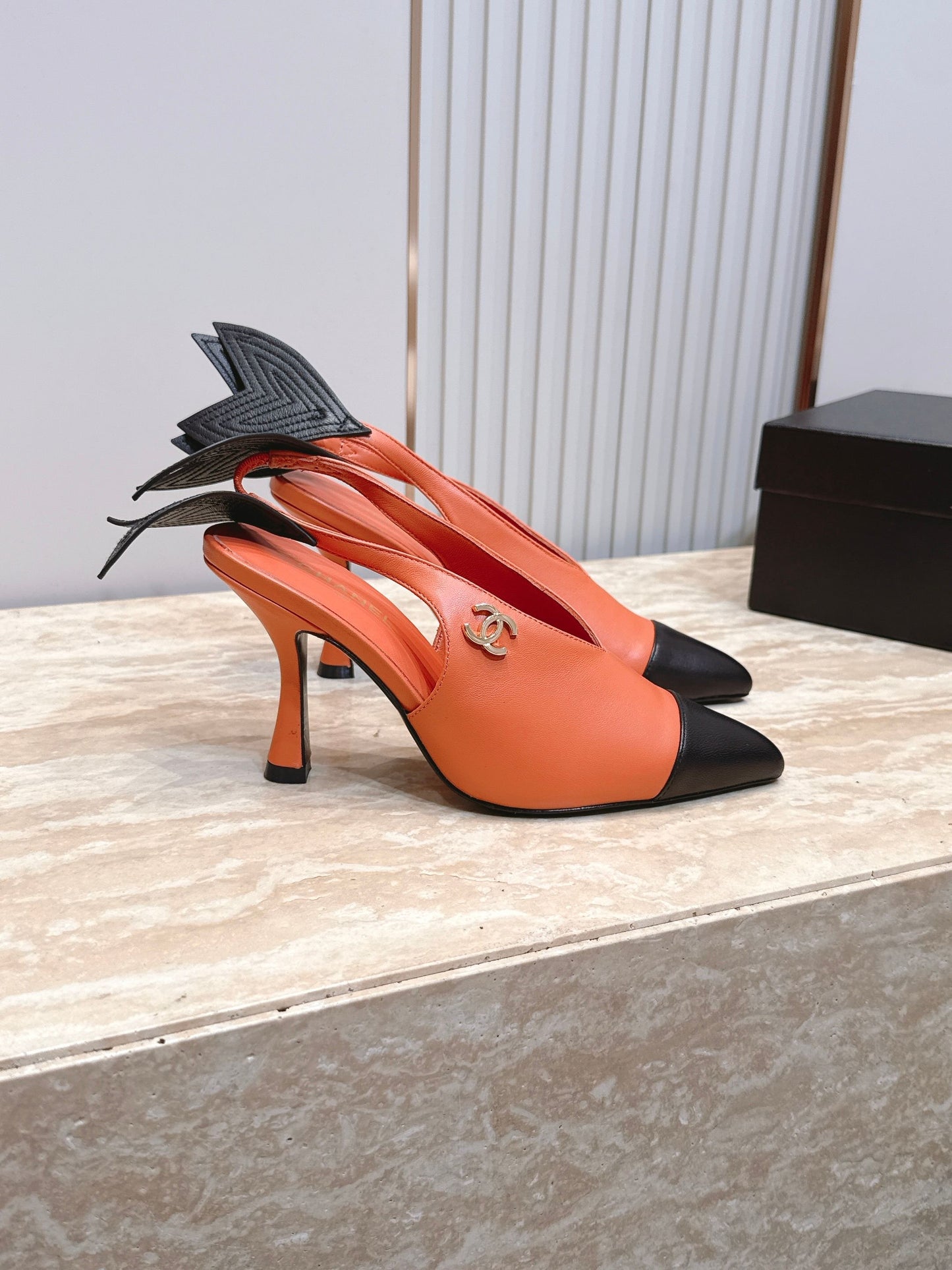 CC Métiers d’art 2026 Slingbacks 9.5cm Coral Orange Lambskin 898978
