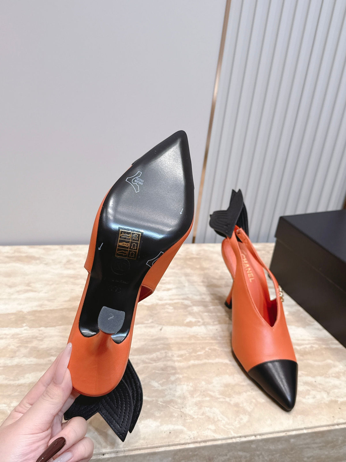CC Métiers d’art 2026 Slingbacks 9.5cm Coral Orange Lambskin 898978