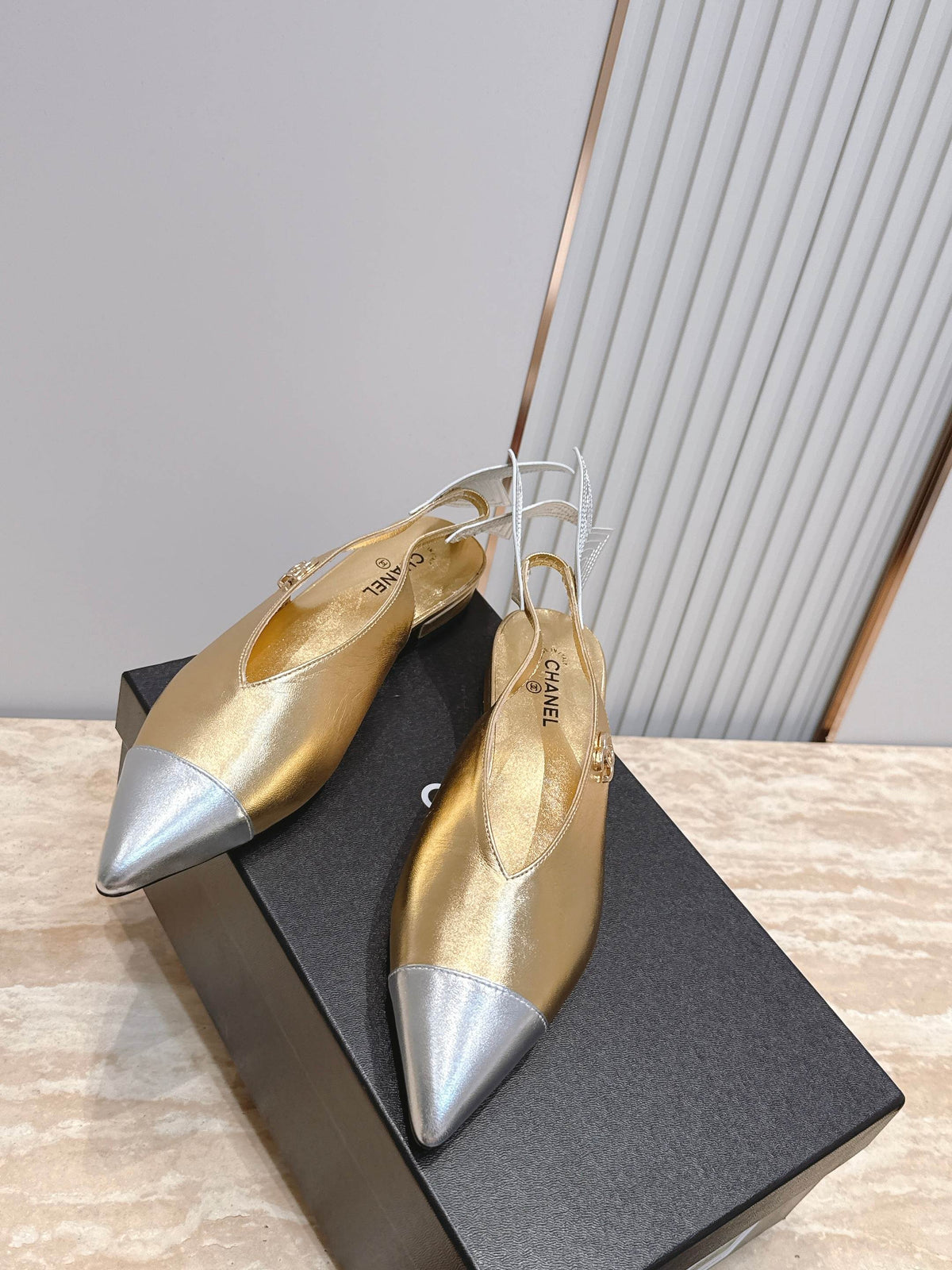 CC Métiers d'Art 2026 Slingback Flats Gold Metallic Lambskin 898972
