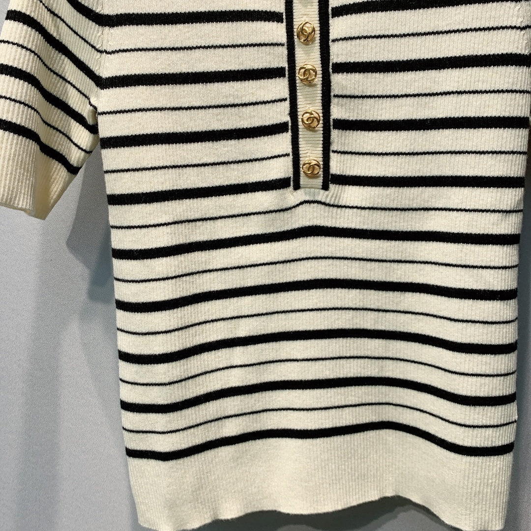 CC Striped Ribbed Knit Short Sleeve Top White Black Silk 411319