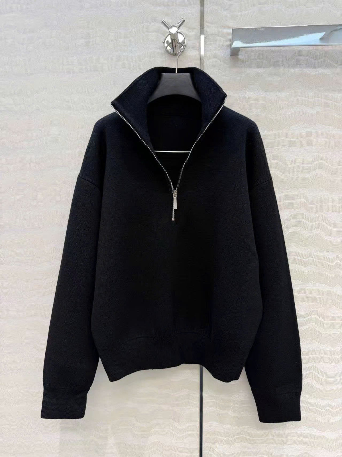 CC 26s Turtleneck Pullover Black Cashmere