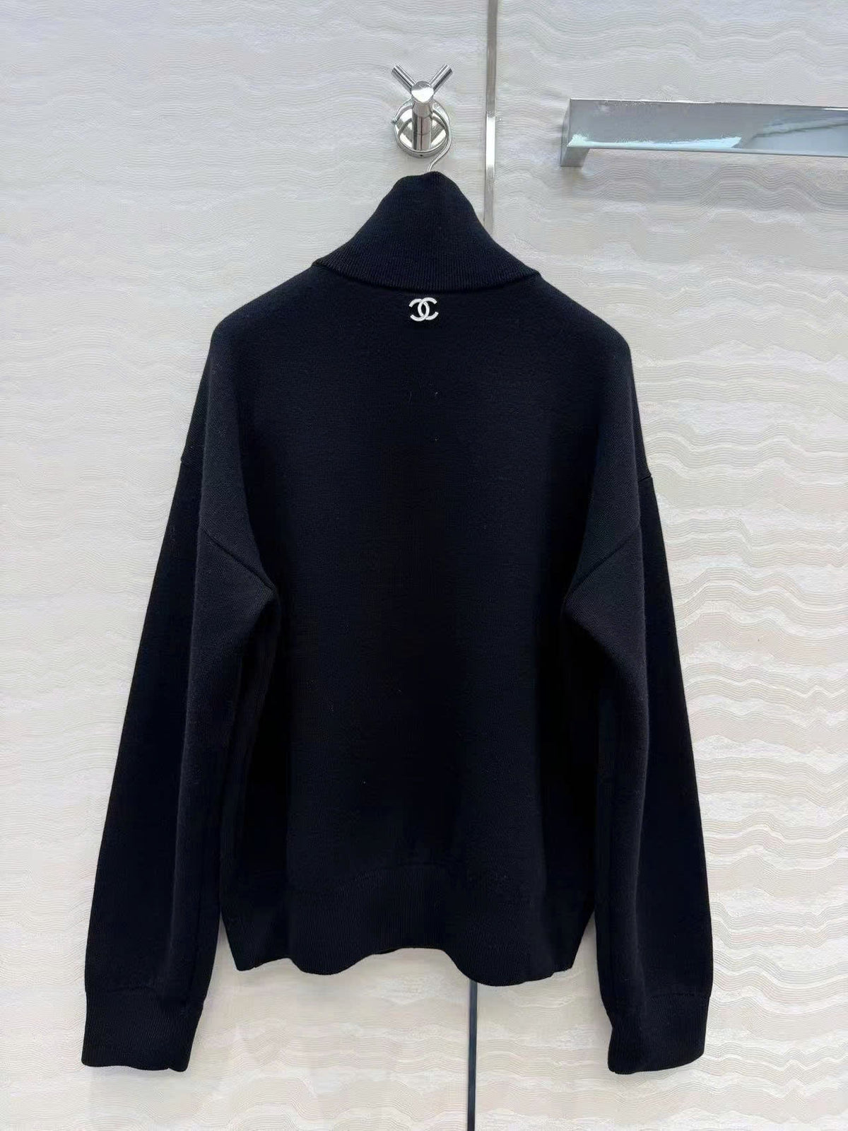 CC 26s Turtleneck Pullover Black Cashmere