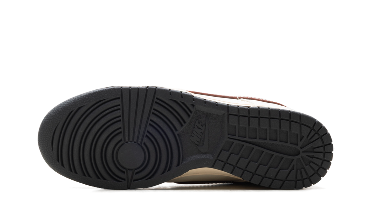 Dunk Low "Dark Pony" IM6670 202