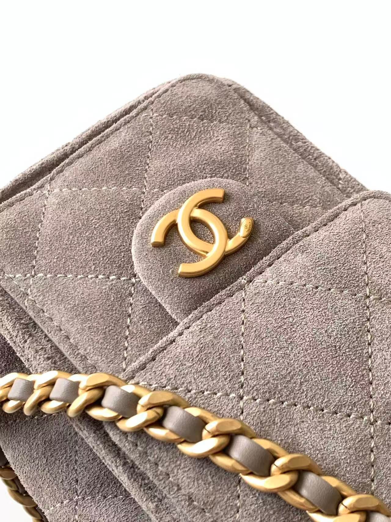 CC 26c Hobo Bag 22cm Grey Suede
