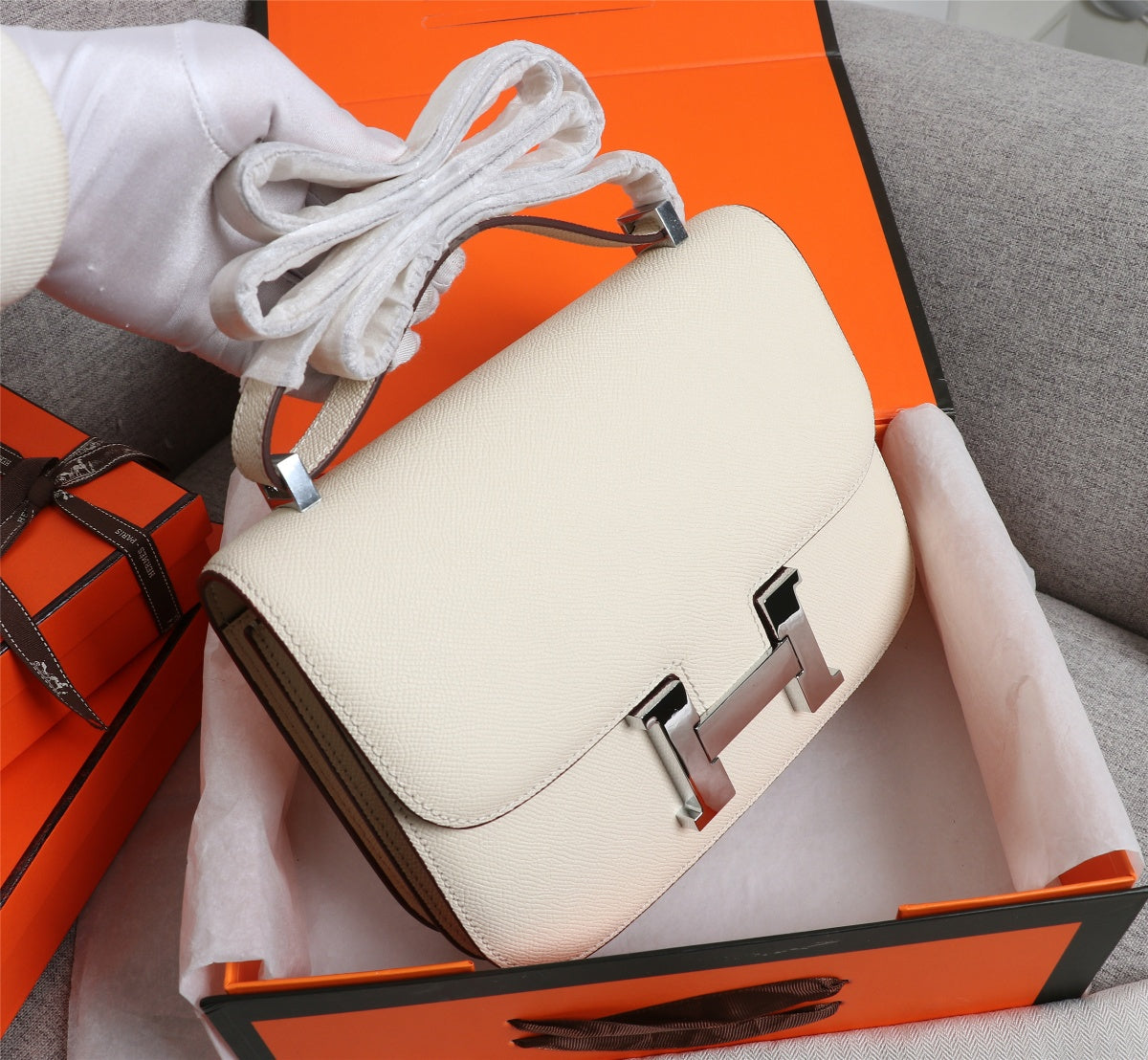 HM CONSTANCE BAGS 19 CREAM EPSOM SILVER HARDWARE