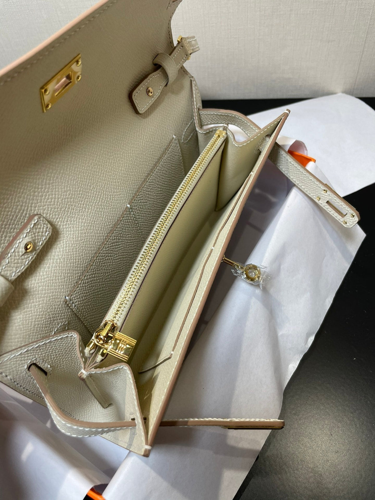 kelly woc 20.5 white epsom gold hardware