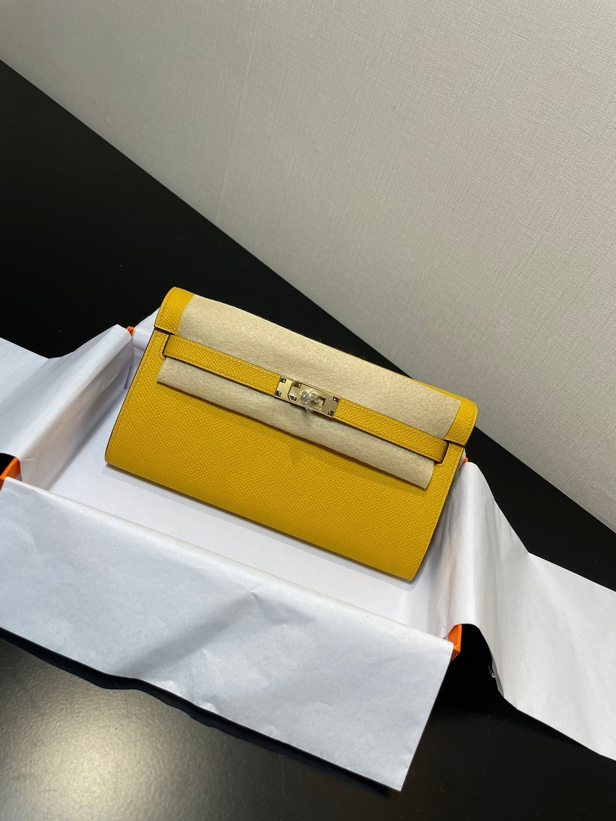 kelly woc 20.5 yellow epsom gold hardware