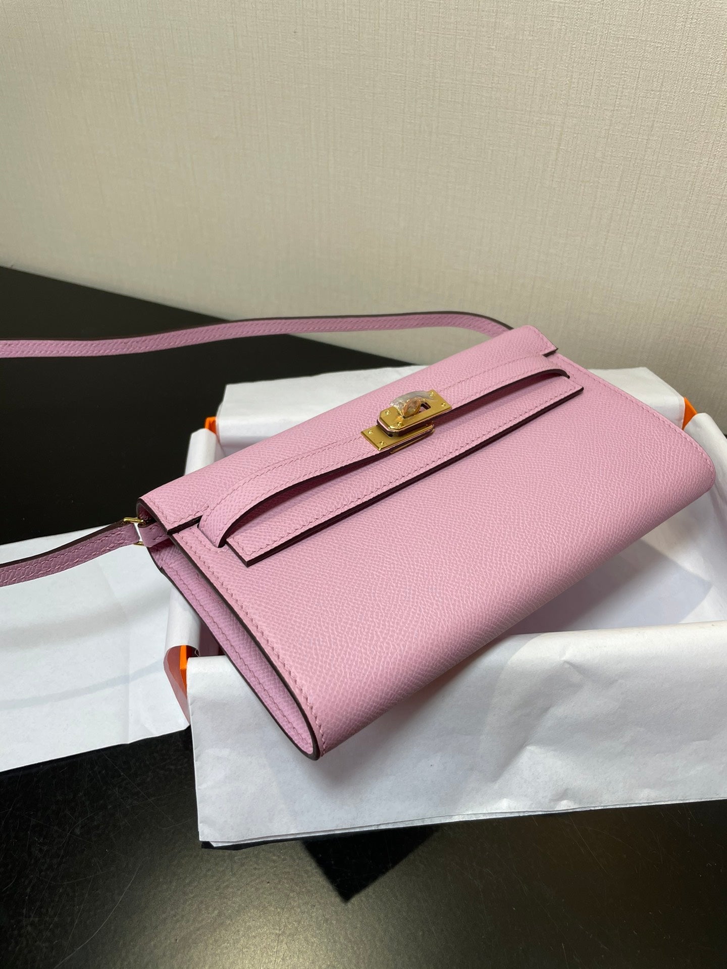 kelly woc 20.5 light pink epsom gold hardware