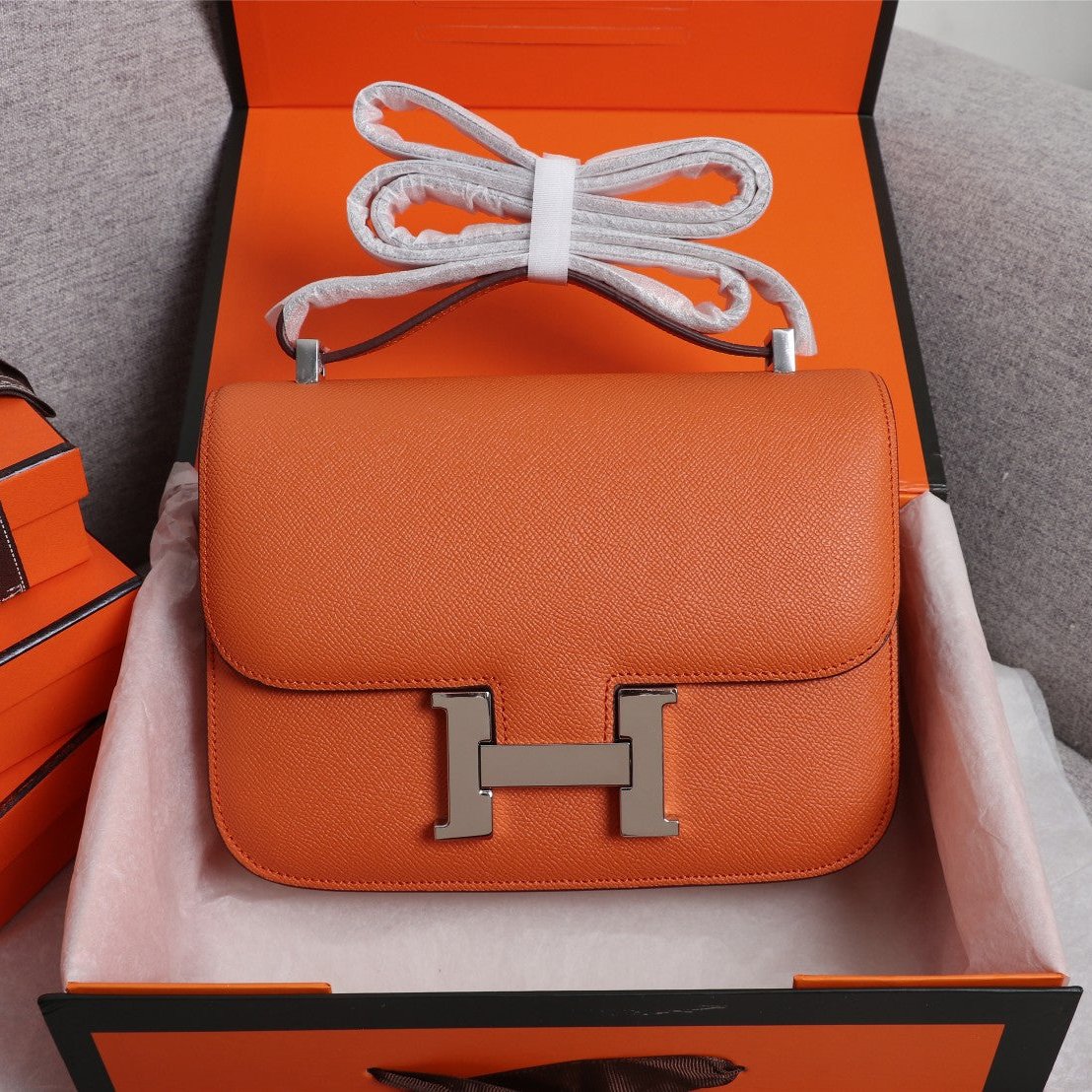 HM CONSTANCE BAGS 22 ORANGE EPSOM SILVER HARDWARE