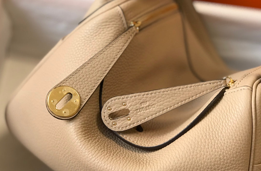 HM LINDY 30 BAG BEIGE TAURILLON CLEMENCE LEATHER