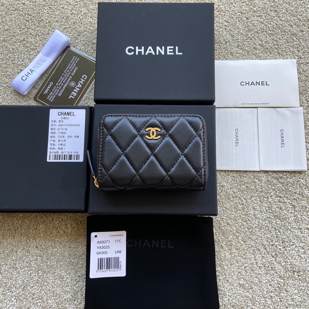 CC Classic Zipper Card Holder Black Sheepskin GHW 156537