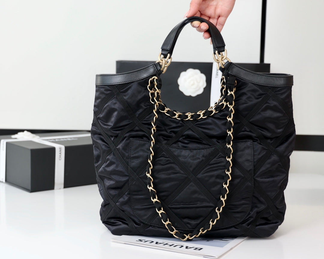 CC 22P  Maxi Shopping Bag Black Nylon with Grosgrain