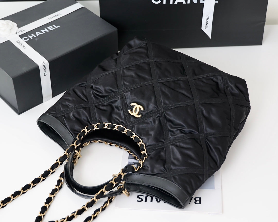 CC 22P  Maxi Shopping Bag Black Nylon with Grosgrain