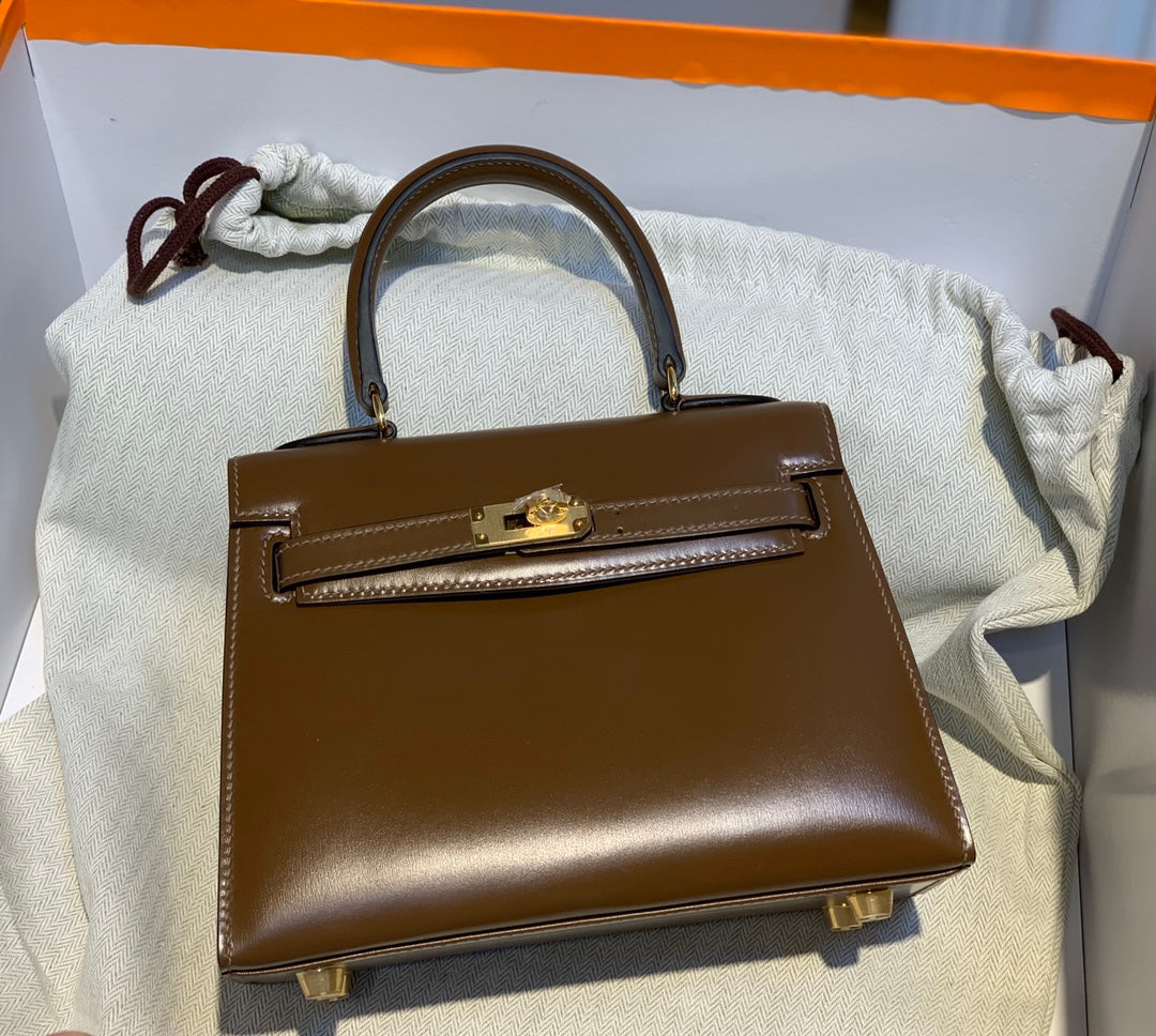 KELLY MINI 20 BAG IN CHOCOLATE BROWN SMOOTH CALFSKIN WITH GOLD HARDWARE (MADE - TO - ODER)