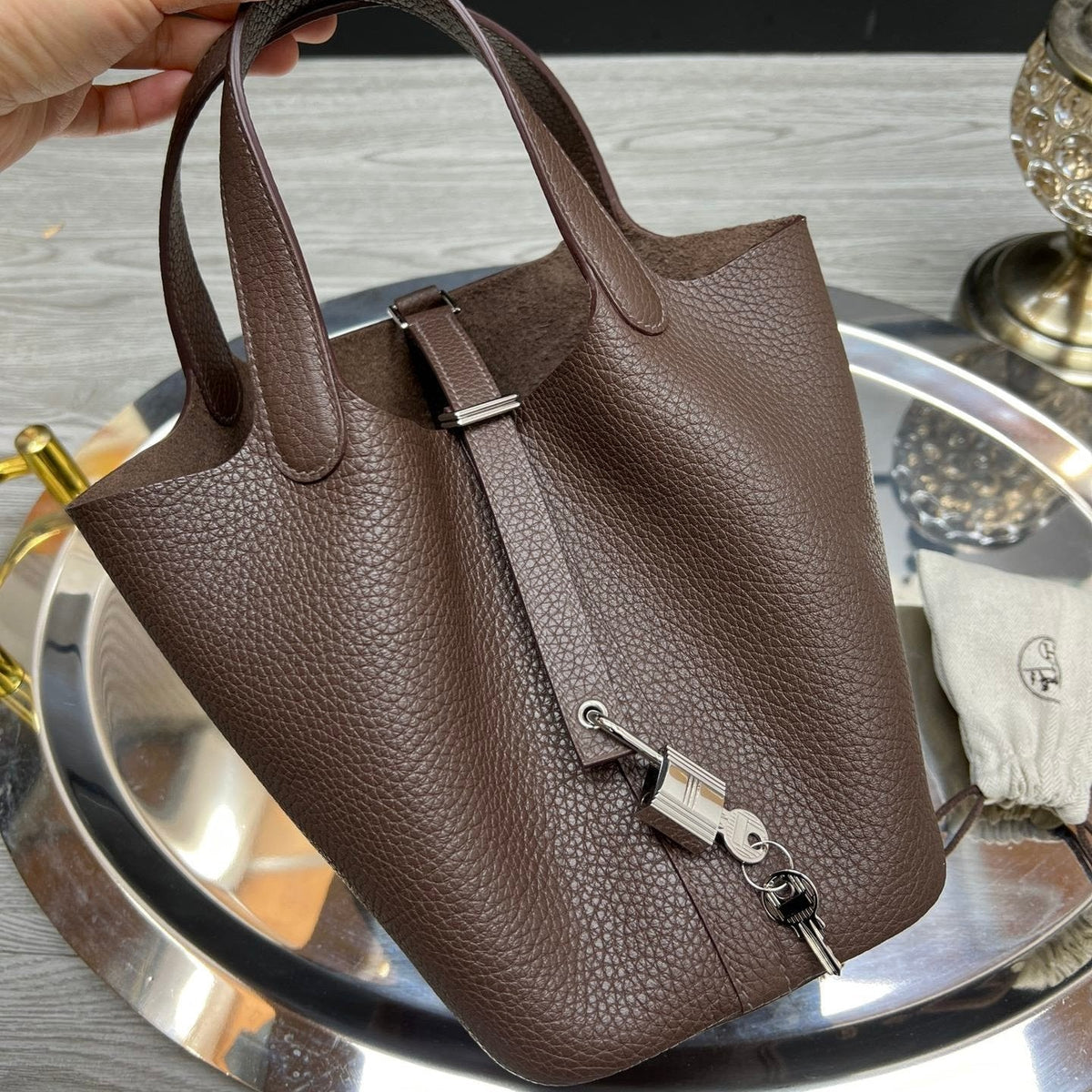 HM PICOTIN LOCK 18 CHOCOLATE TOGO LEATHER