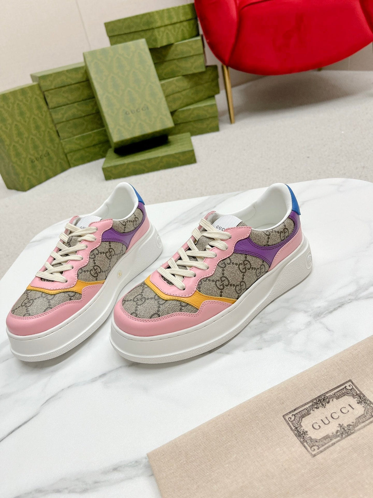 GG TRAINER LIGHT BROWN AND PINK CALFSKIN
