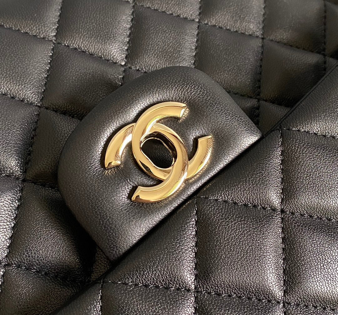 CC Handbag 28cm Black Lambskin