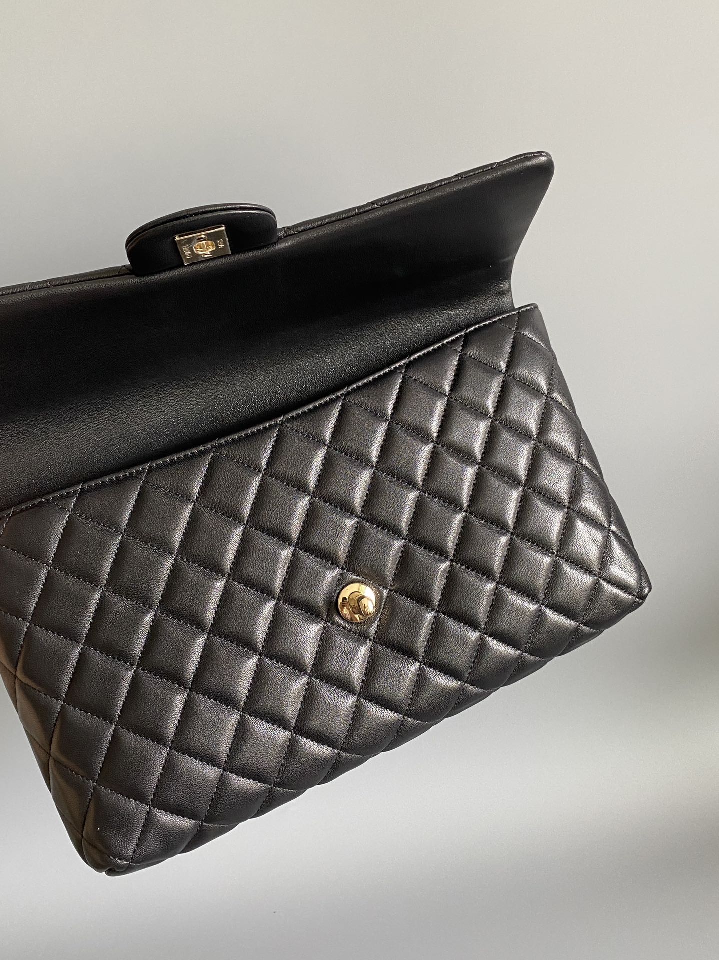 CC Handbag 28cm Black Lambskin