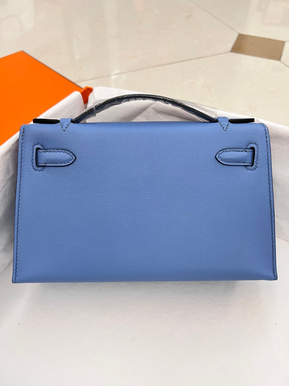HM KELLY POCHETTE 22CM LIGHT BLUE SWIFT GOLD HARDWARE