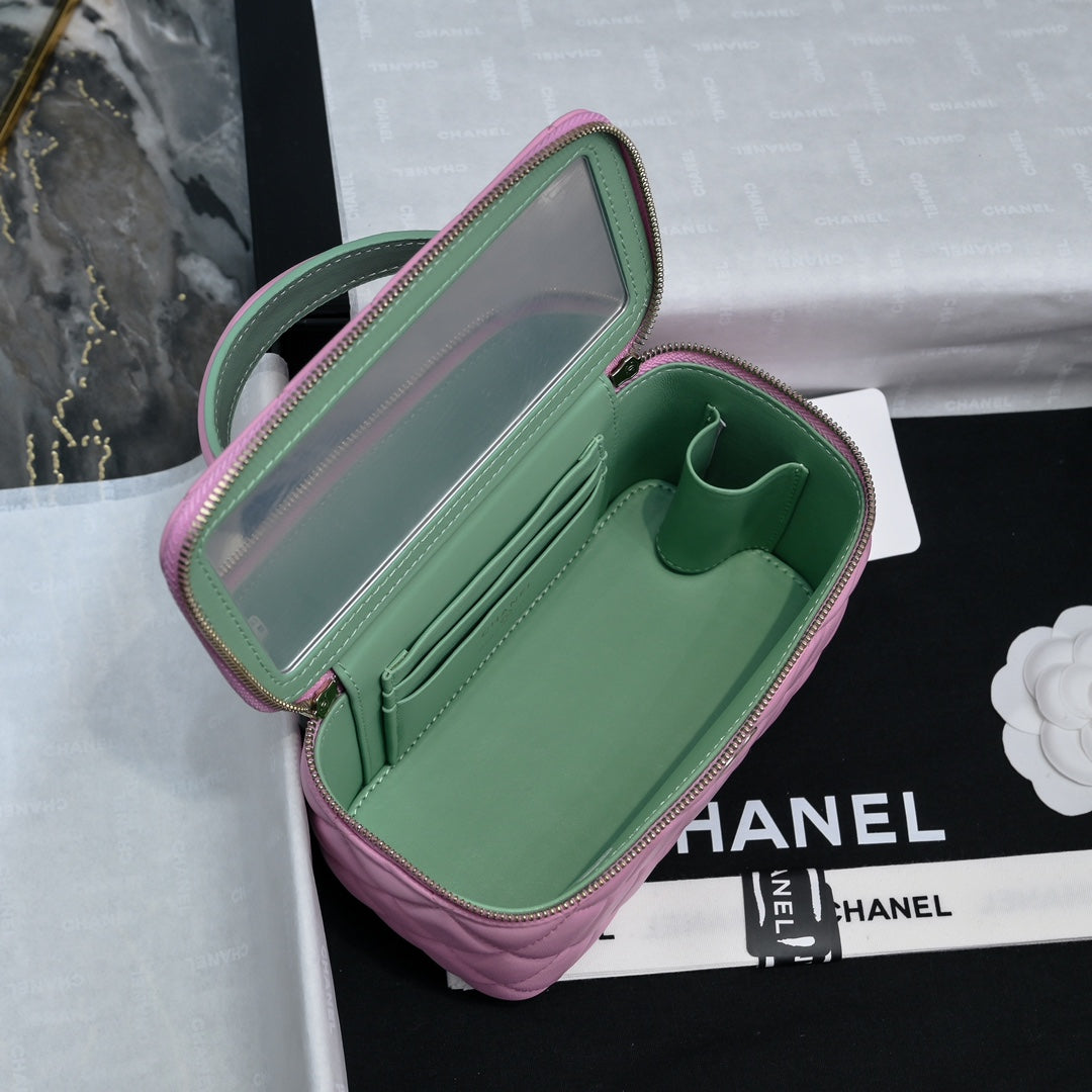 CC 26s Vanity Case Deep Pink Quilted Lambskin 286280