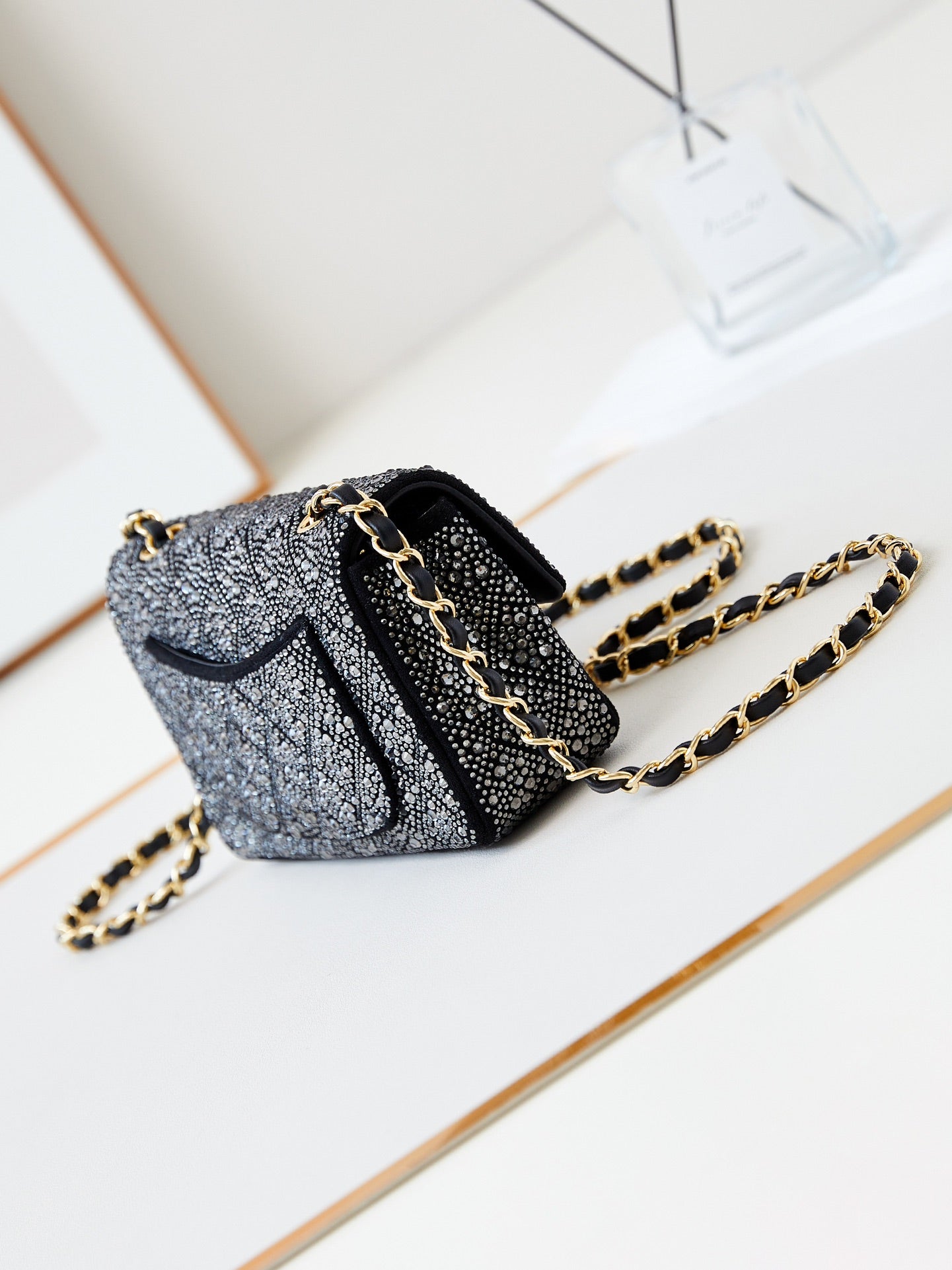24b mini flap bag  20cm black lambskin silver diamond