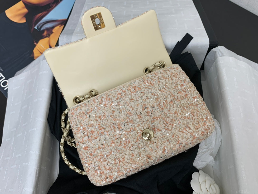 25C Flap Bag 20cm Beige Polka Dot Silver Sequin Calfskin