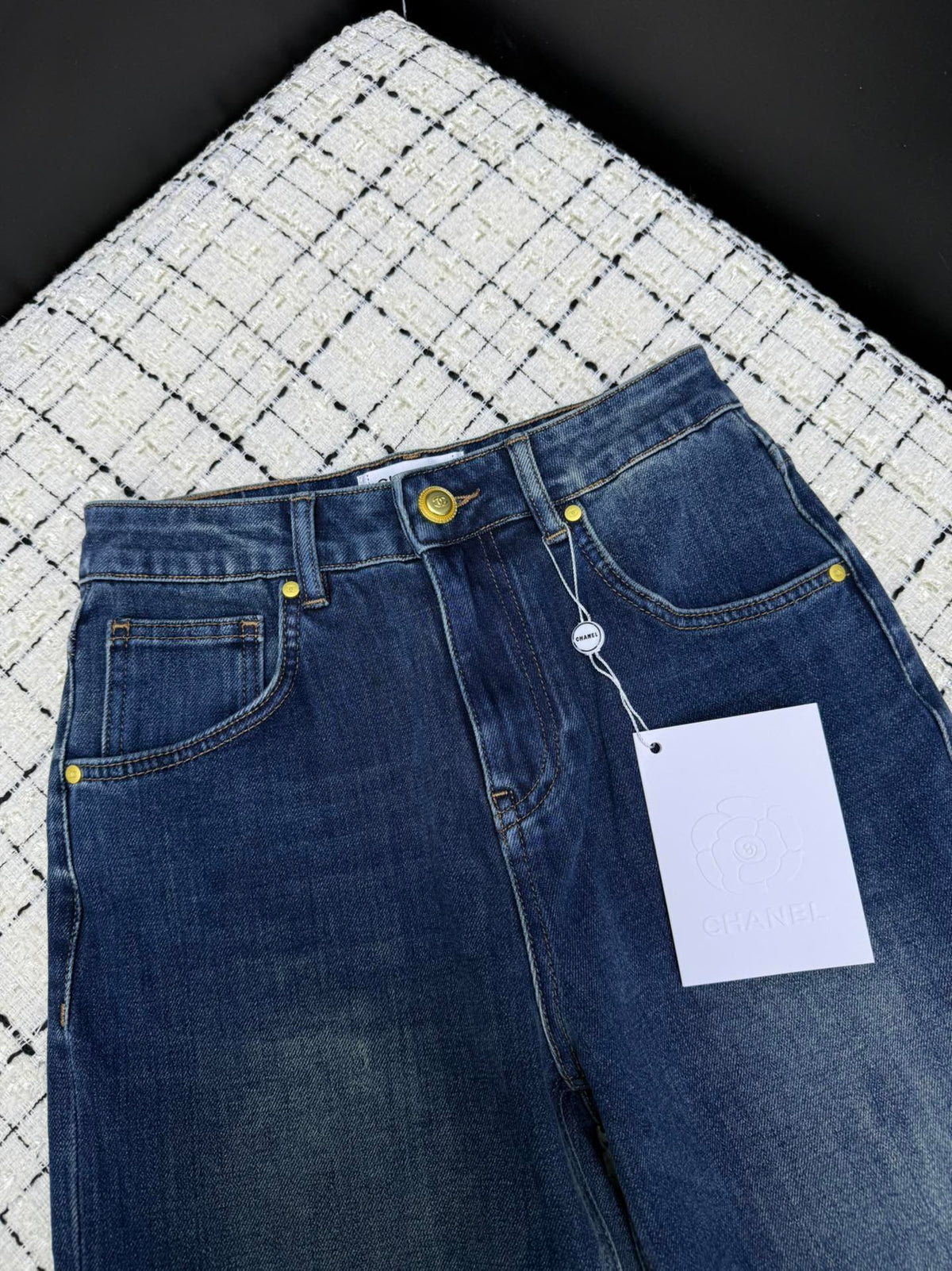 CC 26s Straight-Leg Jeans 760