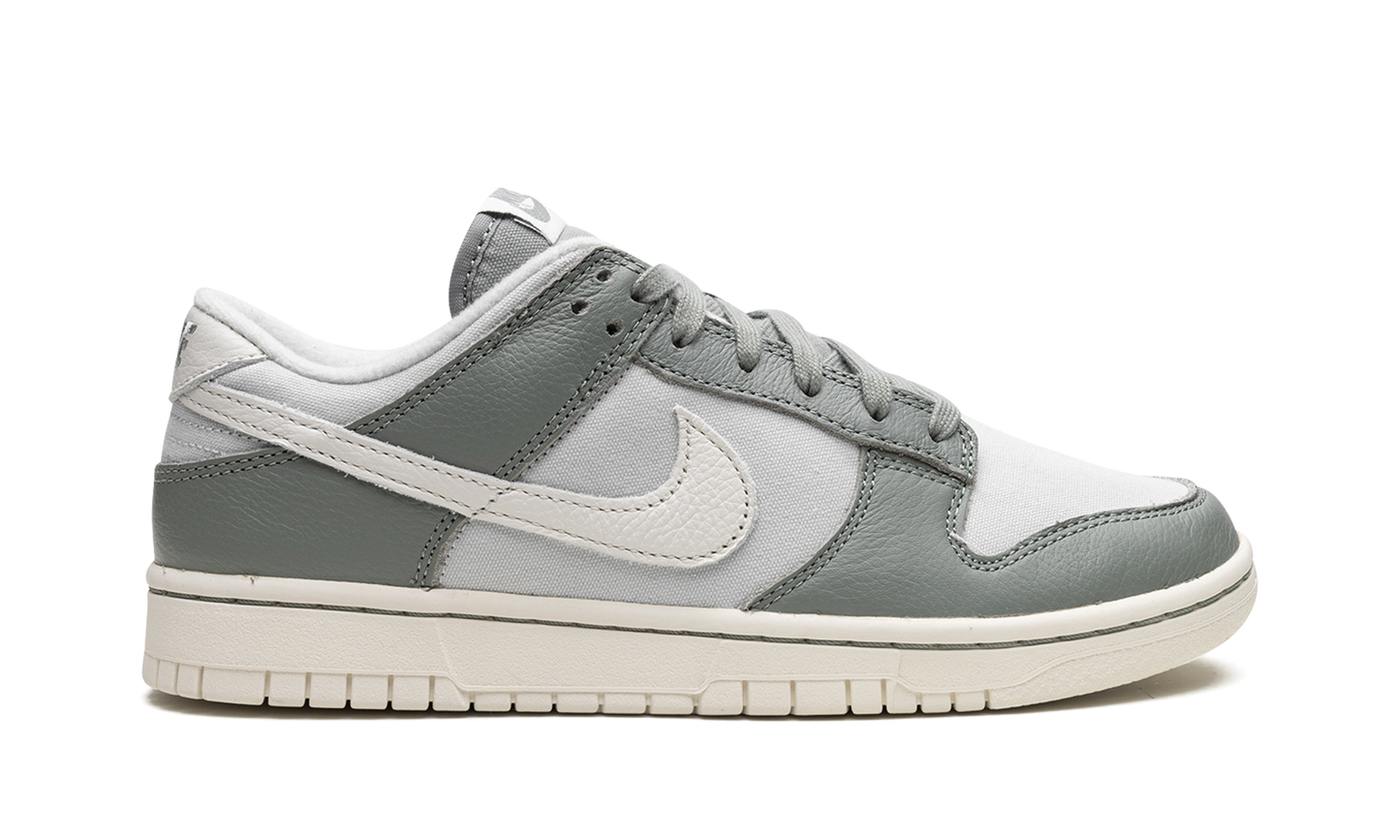 Dunk Low Retro PRM "Mica Green" DV7212 300