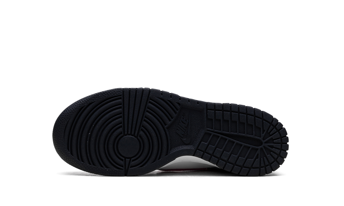 Dunk Low GS "Obsidian / Fierce Pink" FB9109 401