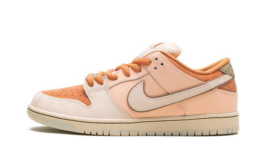 Nike SB Dunk Low Pro PRM "Guava Ice" FV5926 200