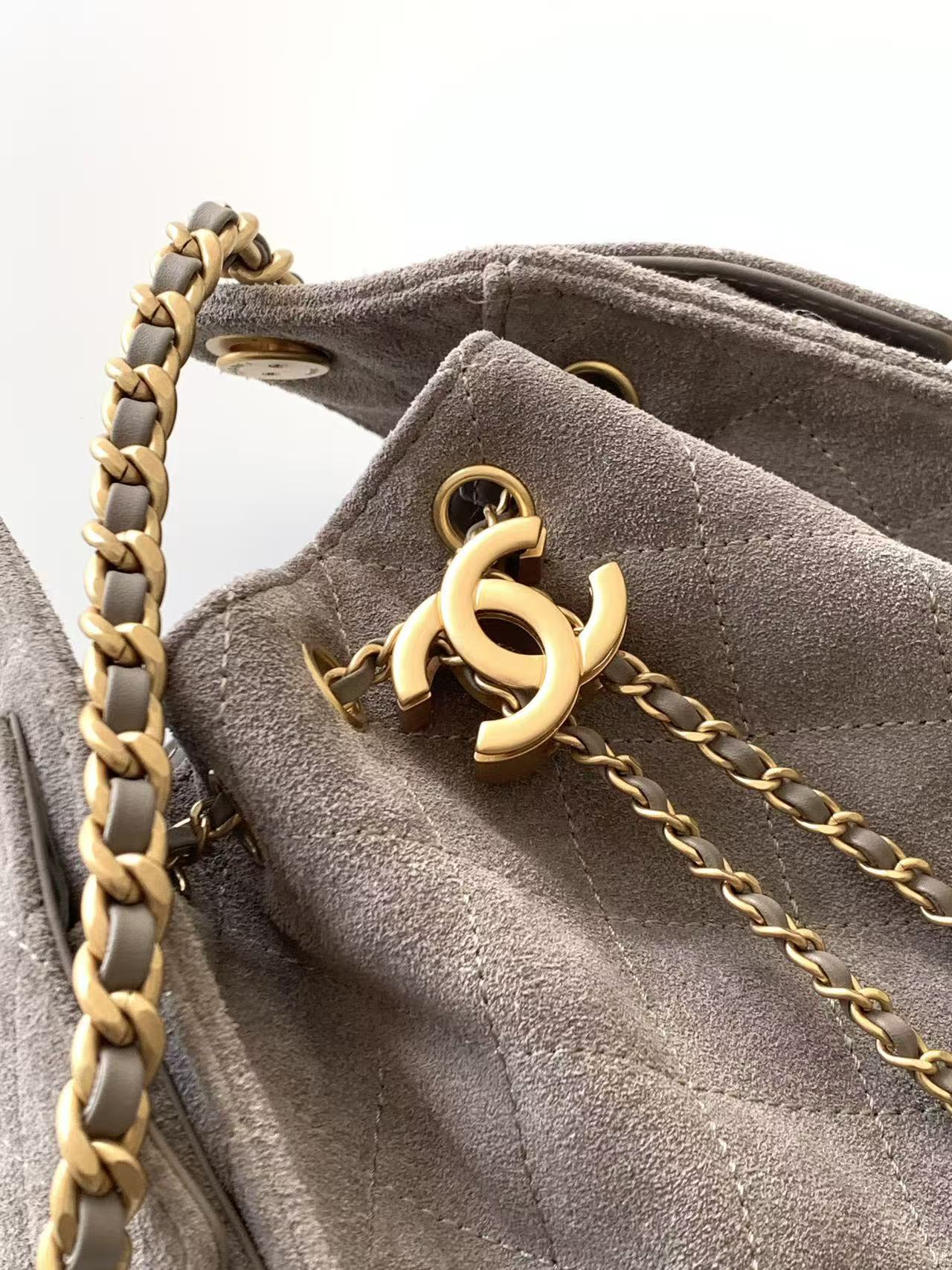 CC 26c Hobo Bag 22cm Grey Suede