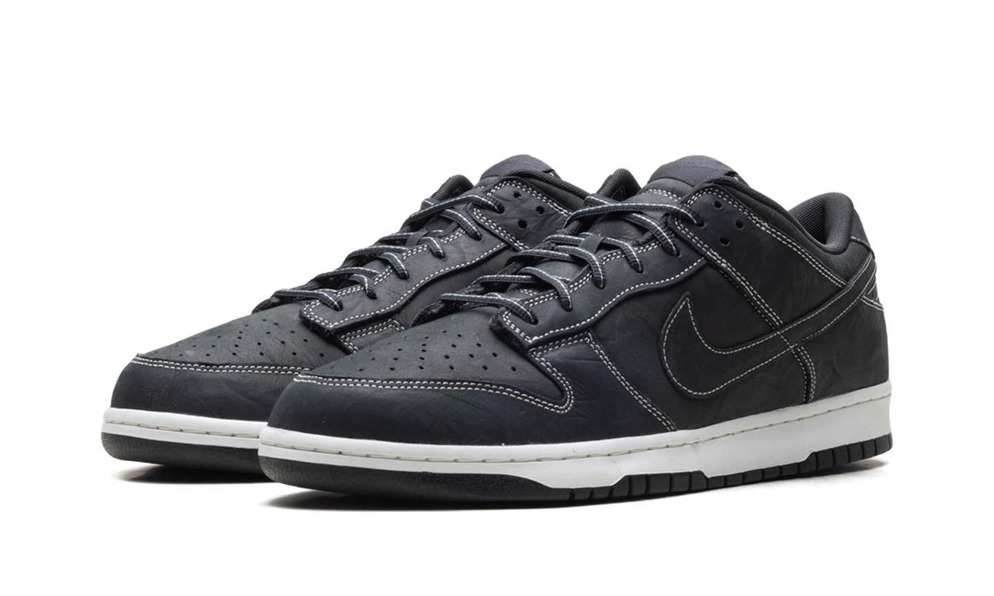 Dunk Low "Off-Noir / Summit White" IO4550 001