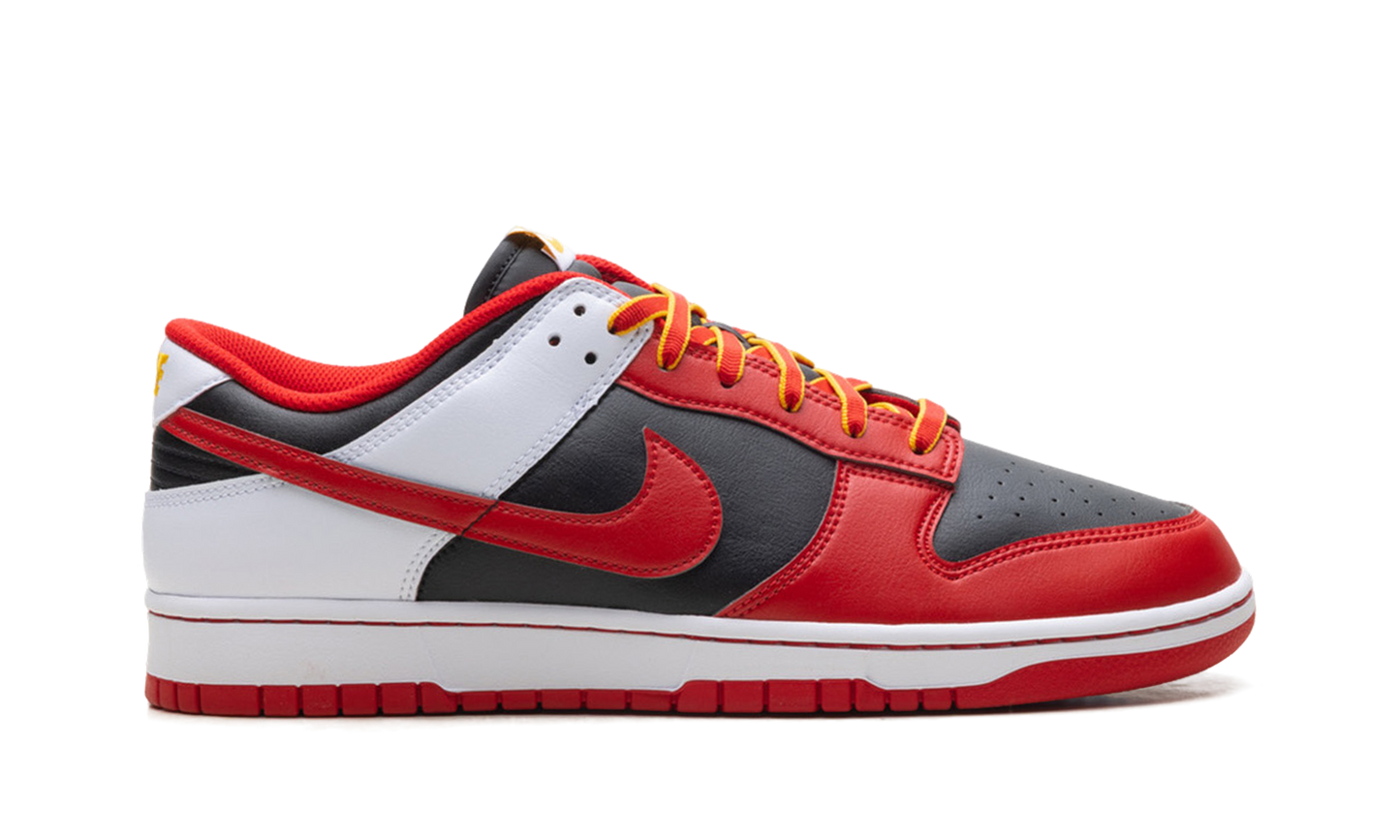Dunk Low Retro "Black White University Red" IV2706 010