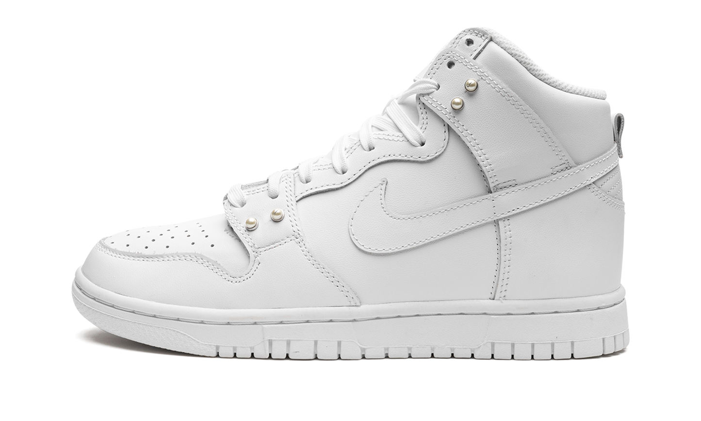 DUNK HIGH SE MNS WMNS "Pearl White" DM7607 100